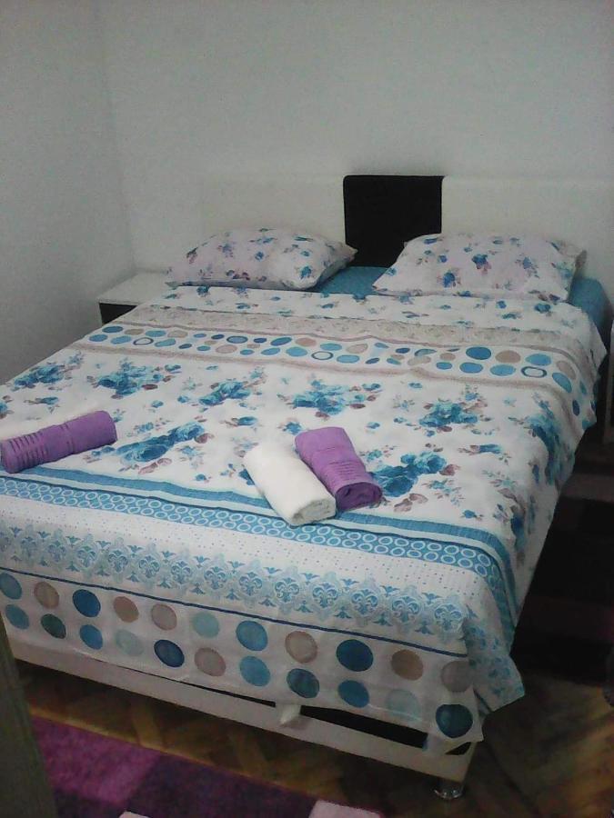 Apartmani Pavkovic Stari Mikanovci Exterior foto